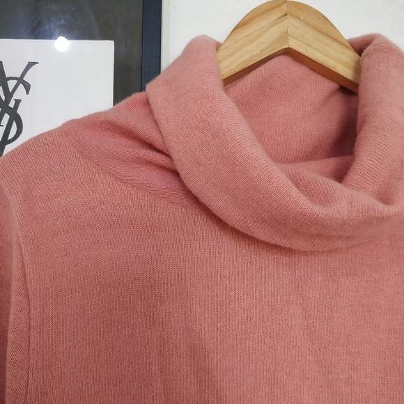 Peach Turtleneck - Picture 2 of 3